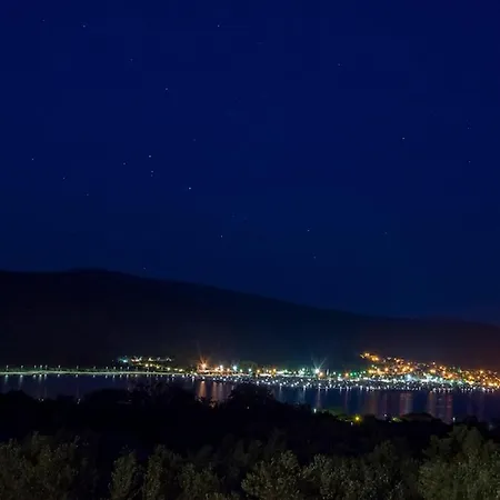 Salt And 펜션 Kornić