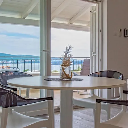 Salt And 펜션 Kornić